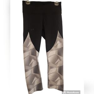 Women's Under Armour heat gear leggings